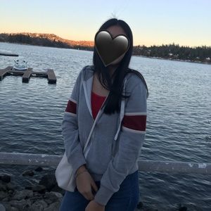 Meet your Posher, Yvette